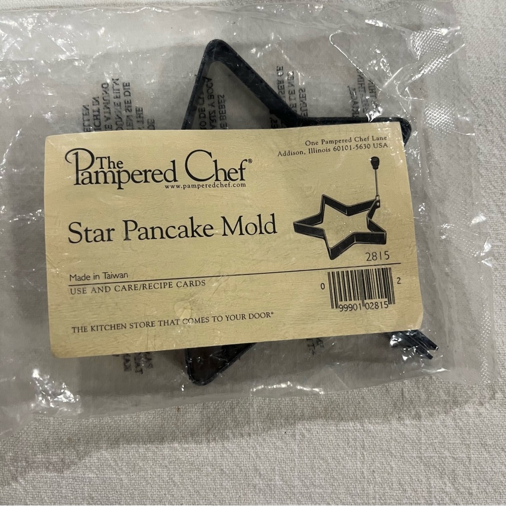 Pampered Chef Non-Stick Star Pancake Mold with Handle New in Original Package